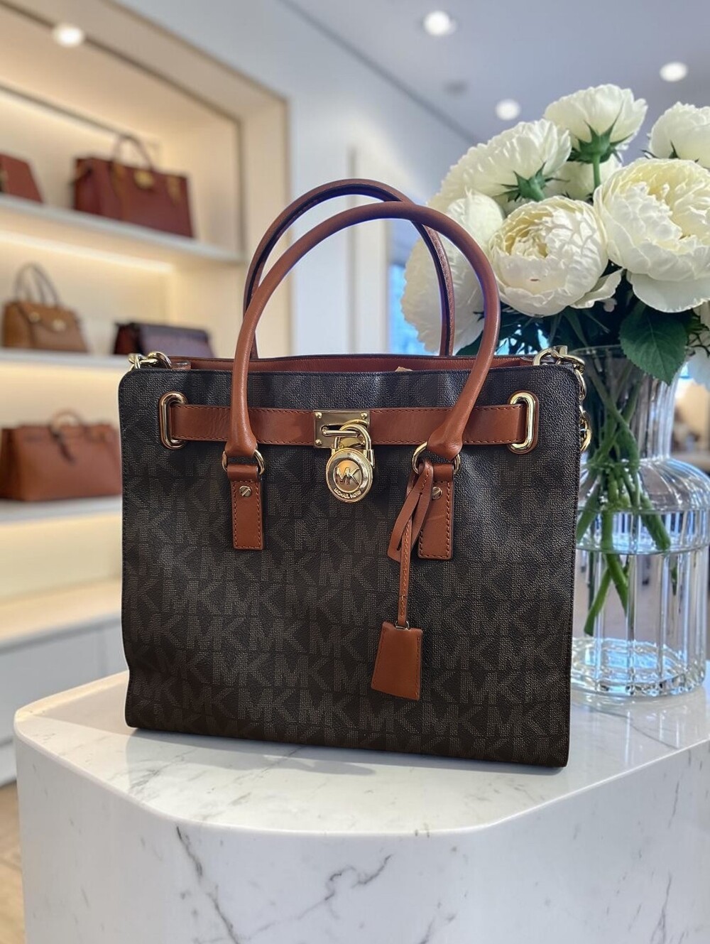 Michael Kors-Large Hamilton Signature Logo Tote, (14x12)W/ Gold Tone Lock